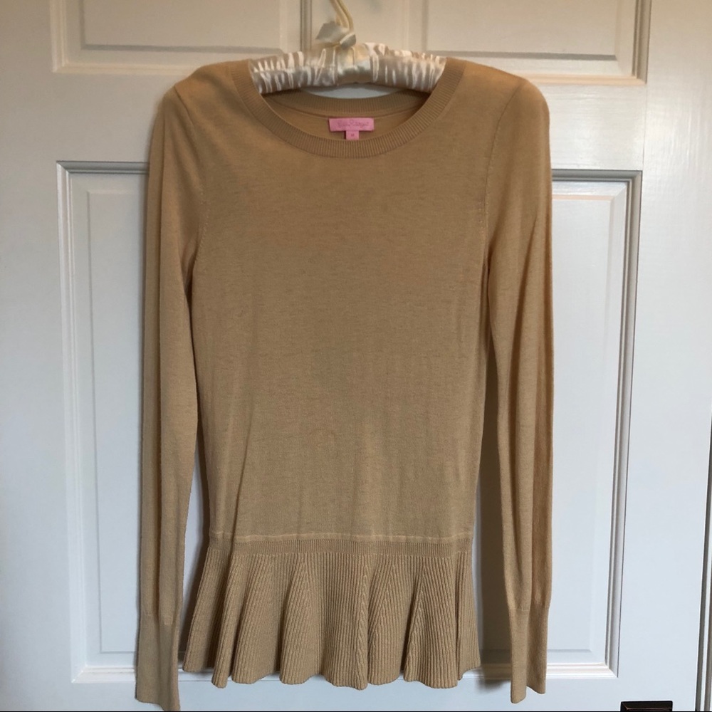 super cute LILY PULITZER Top